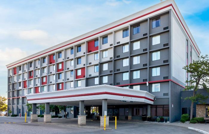 Best Western Plus Toronto Airport Hotel
