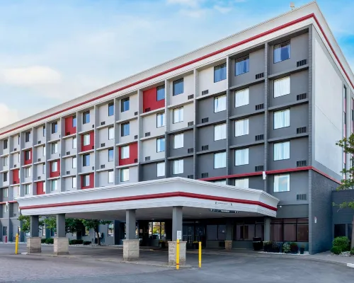 Best Western Plus Toronto Airport Hotel Hotels near Apollo Convention Centre