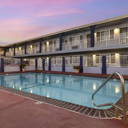 Best Western Orange Plaza