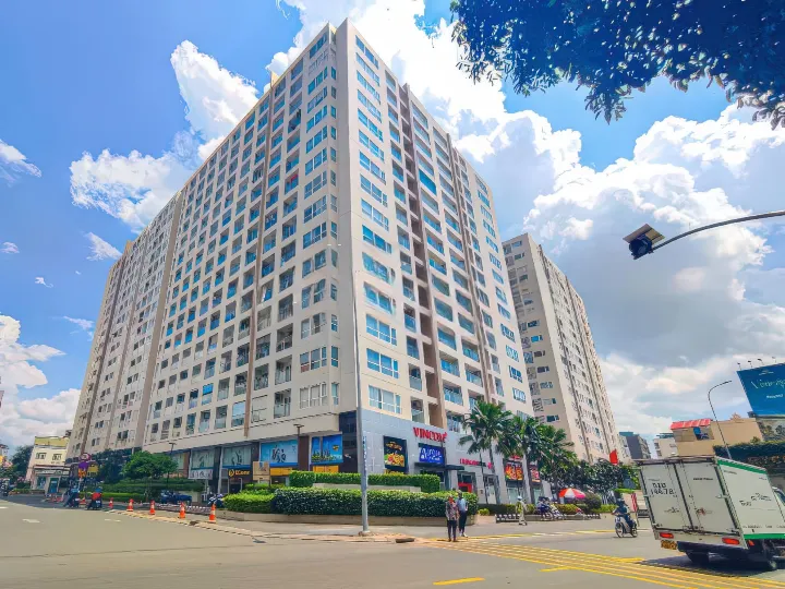 RAINBOW Sky Center TSN Airport