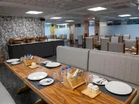 Dev Royale Hotel