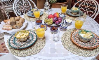 1. Riad Dar..