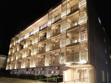 โรงแรม BREAKFAST HOTEL MARCHE Ishigakijima