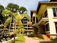 Anjungan Beach Resort