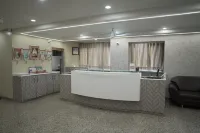 Hotel Aashish Deluxe Lodging, Kolhapur