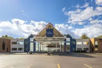 The Inn & Suites Omaha Near Zoo Отели в г. Омаха
