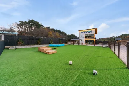 Gangneung Ryokan Sodolhyangho Отели рядом с достопримечательностью «Джумунджин- Бич»