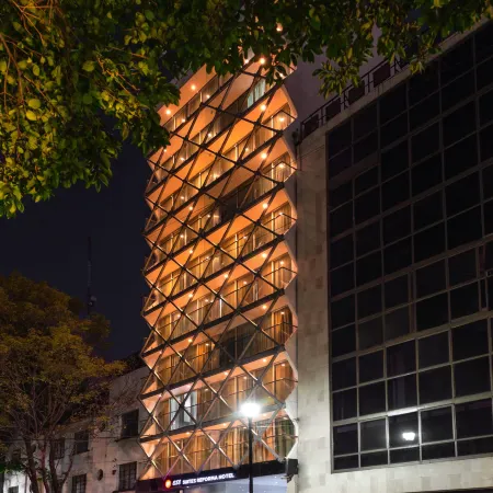 Exe Suites Reforma Отели рядом с достопримечательностью «Хуарес»