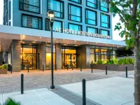 AC Hotel by Marriott Boston Downtown Hotels near Peter's Park