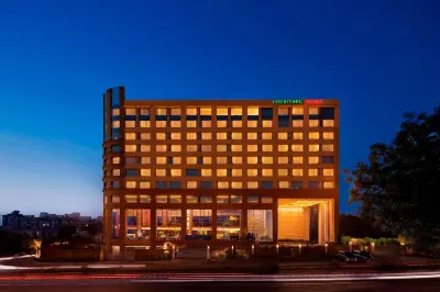 Courtyard Ahmedabad 아메다바드 호텔