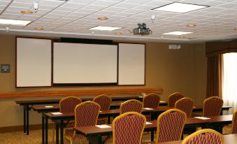 Hampton Inn & Suites Fremont