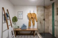 Casa Bermuda a Spanish Boho Retreat, Expansive Pool/Spa Pet Friendly