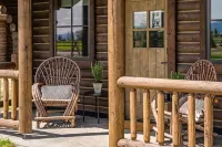 Cozy Log Cabin in the Heart of Paradise Valley, Montana
