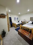Charming Big Sky meadows house. Trails and Town Center a short walk away.
