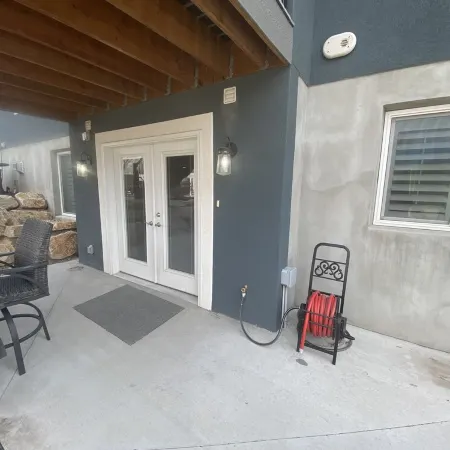 Luxury Home MIL in Center of Salt Lake Valley—Minutes from Canyons & Recreation