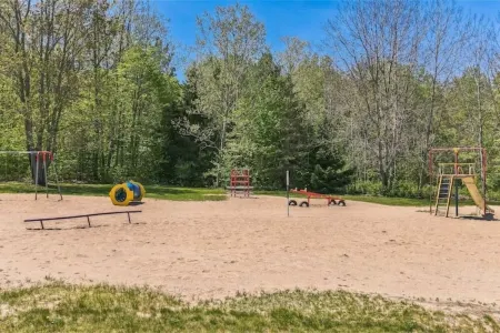 Newly Renovated Lakeview Oasis!