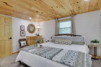 Read Reviews; See Why Guests Love It! Golf Cart, Kayaks & Pools. Dogs Welcome! - Alppimaja