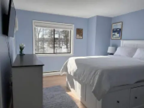 Relaxing Winnipesaukee Condo! Hotels in Laconia