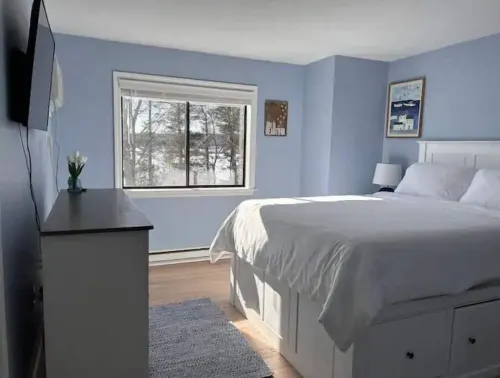 Relaxing Winnipesaukee Condo!