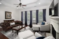 Memorial Park, 3 Bedroom Newly Refurnished Townhome Sleeps 6
