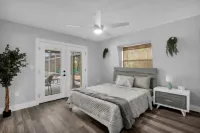 Unique A-Frame Heated pool & Firepit