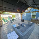 Summer Getaway, 4-Br, Sleeps 14, Large Yard
