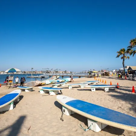 Beach across the street, Alamitos Bay steps away! No hidden Fees!