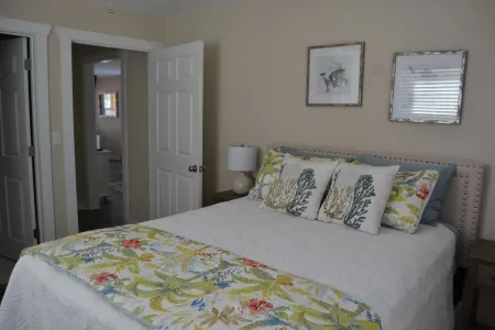 Oak Island Beach House -- Sand, Sun, and Fun Just Steps Away!!