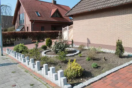 Apartment-LOGA in Leer (East Frisia), 2.5 km to city center -max 3 people Отели рядом с достопримечательностью «Weihnachtliche Rathausstraße»