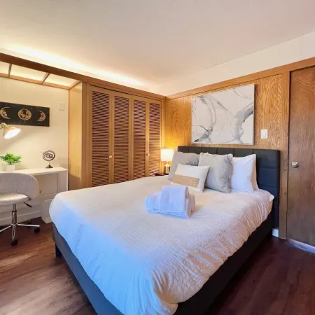 Cozy and quiet 2B/1b in Downtown