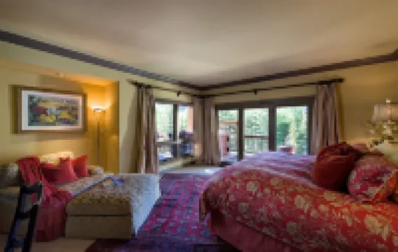 Vail Cascade/on River/Lux 7Bd Sleeps up to 16, Multi Families Walk to Chair 20