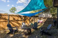 New Home/Hot Tub/Man Cave/Pool Table, 12 Min from Downtown, 10Min to DFW Airport