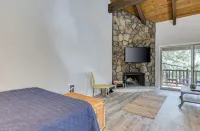 New! Cozy! Sunriver Condo with Pool Sharc Passes! <br><br><br>