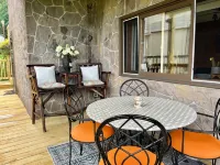 Wow Views! Right in the middle of everything! Otter Falls & Hawks Nest next door Hotels in Seven Devils