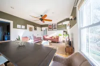 Magnificent 5BR/2BA Near Casinos