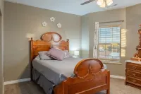 Kanab Paradise House with 2 King Beds Close to Hiking Trails