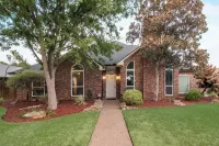 Carrollton Oasis 4 Bed 3 Bath