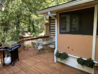 HENDO HIDEAWAY