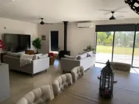 Modern New Beautiful House Near Geelong Sleeps 6-8 Adults and 5 Kids