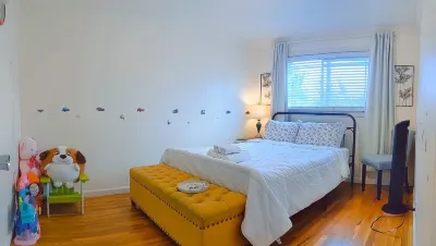 The Happy Hideaway - Swimming pool inside - 3BR - 2BA-  Look at me! Hotels near California State University, East Bay