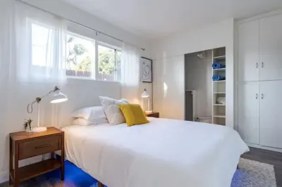 Casa Lotus - 2 bedroom - 1 ba Ocean Beach Cottage Hotels in Misson Bay / Loma Heights
