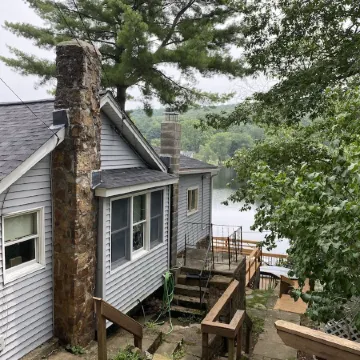 Serene 2-bedroom, 2-bath lakefront retreat on scenic Staffordville Lake