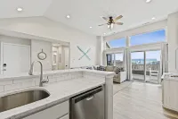 2 BR l 2 BA Condo w/ Large Pool, Large Deck with Bay Views - Quiet Neighborhood