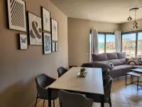 Ático Esquinero con Vistas al Valle del Este y a al mar con Piscina Comunitaria