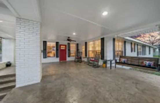 MINE CREEK RETREAT LUXURIOUS COMFORT - 3BR - 2.5BA 霍華德縣酒店