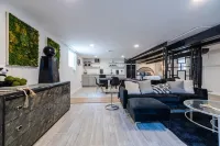 Bright Garden Studio