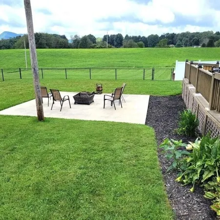 Spacious Mountain Retreat – Sleeps 12 – Pool, Hot Tub, Peaceful & Beautiful!