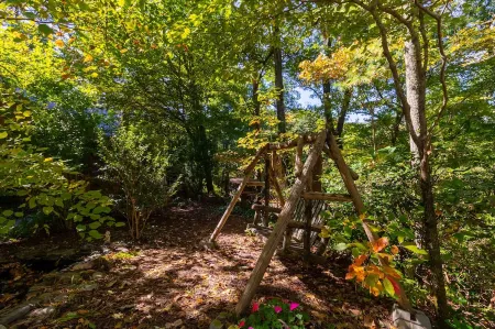 ❤ Cozy Log Cabin w/Stunning View! Waterfall, 3 Fireplaces, Arcade, Stocked!