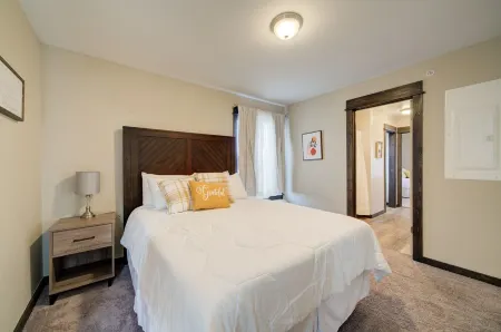 Lovely 3 bedroom Apartment in Bozeman! Unit #C Отели рядом с достопримечательностью «Downtown Bozeman»