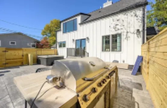 4 bedroom home downtown Nashville. Hot tub, large patio, fire pit, and game room